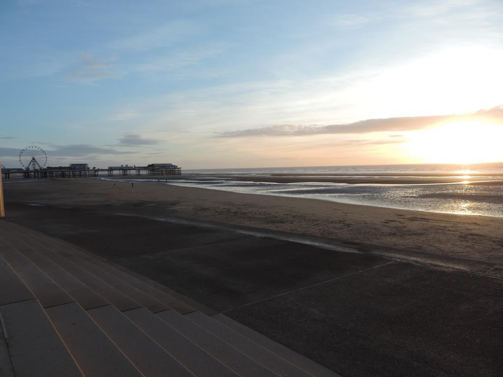 The Draytonian Hotell Blackpool Exteriör bild